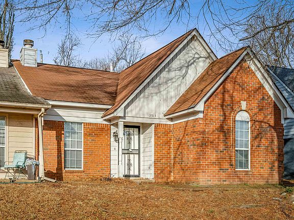 3rd image of 3913 Oak Branch Cir E