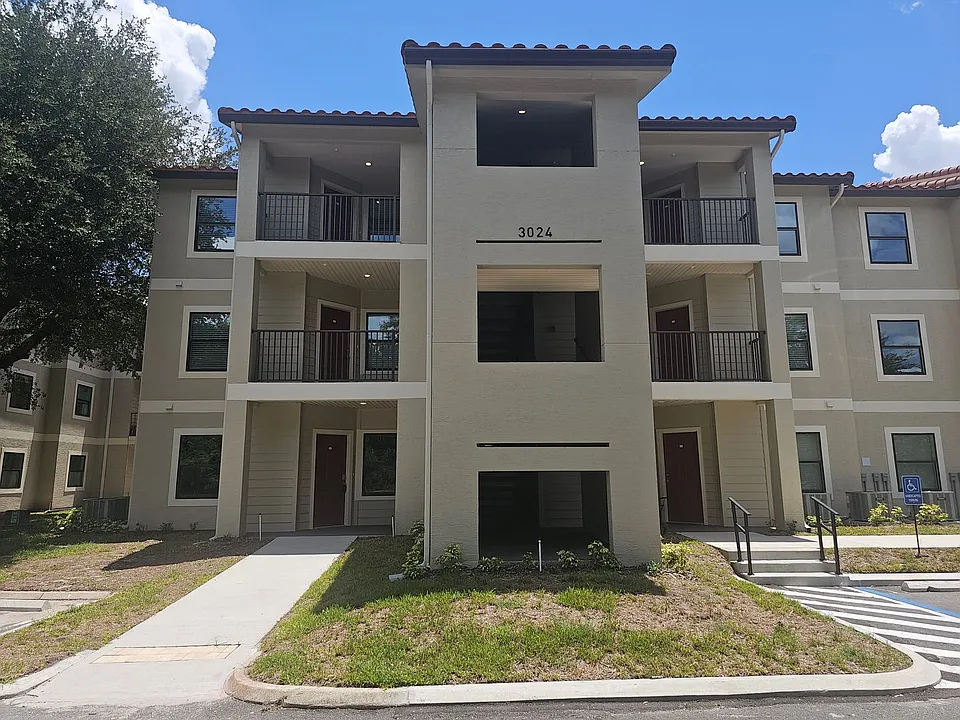 3024 Parkway Blvd #800-301