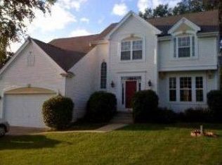 346 Garrison Cir, Port Barrington, IL 60010