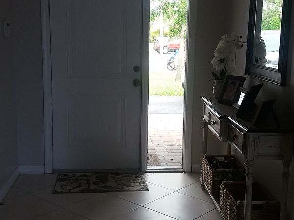4th image of 8245 Waterway Dr