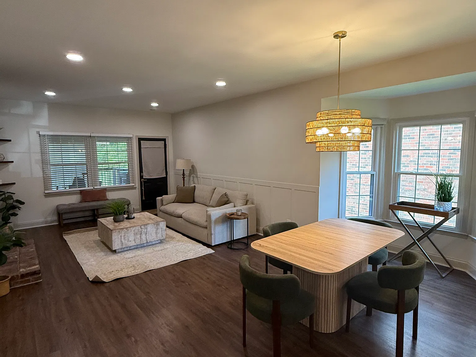 4 bed, 2000 sqft, $2,600 — Photo 3