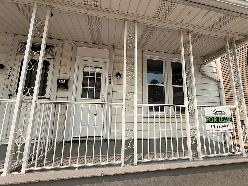 345-347 W Penn St