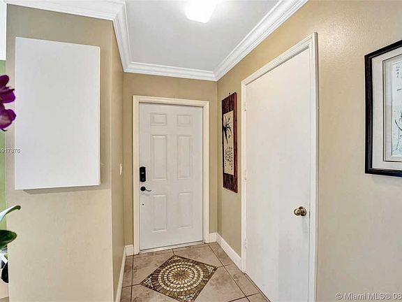3rd image of 1407 SW 48th Ter