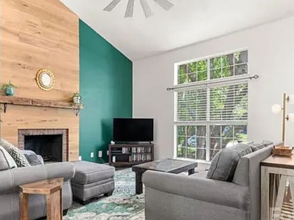 2nd image of 3309 Sorrento Ct