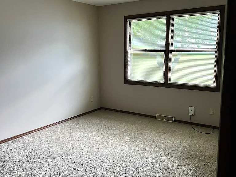 641 Herda Ave #643 — Photo 4
