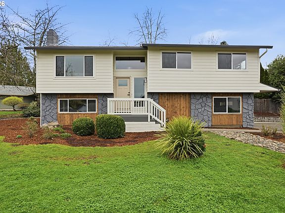 5th image of 2512 SE Park Crest Ave