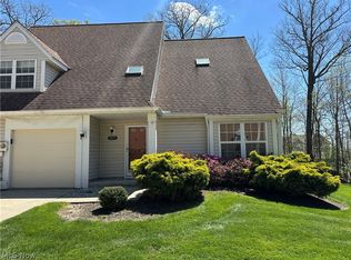 7679 Creekwood Dr, North Royalton, OH 44133