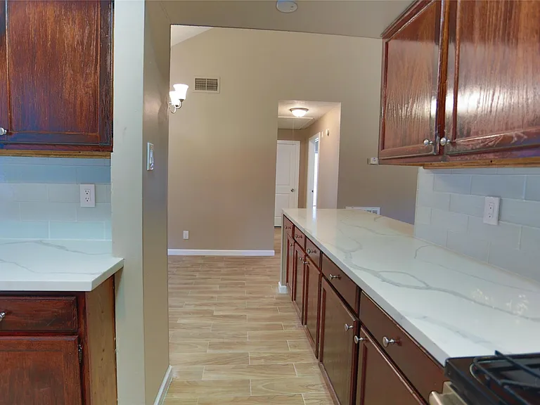 7007 Glen Rosa Dr — Photo 16