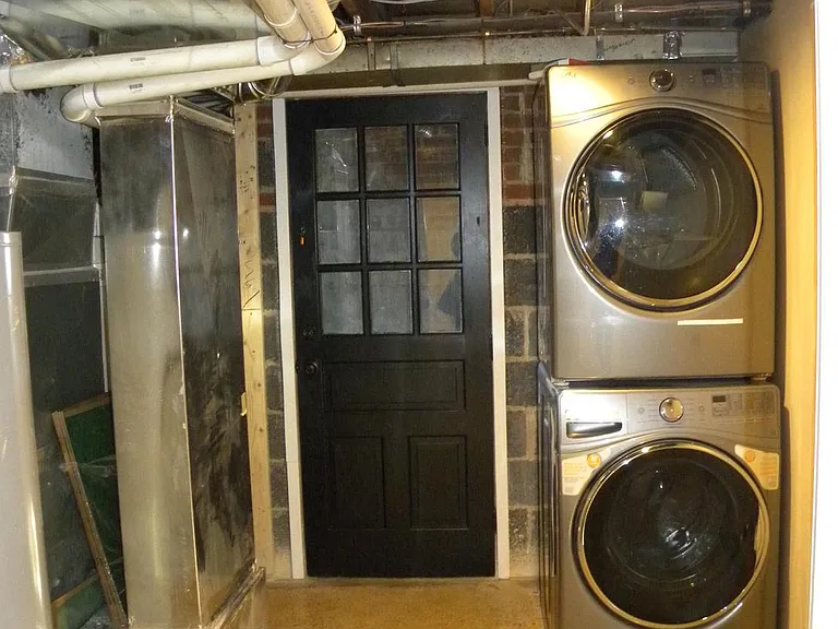 609 Ramsey St — Photo 18