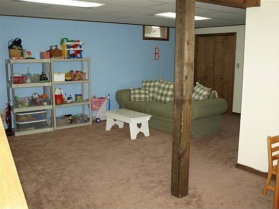 5th image of 1 Dartmore Dr