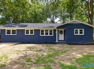 1306 Club View Dr NW, Huntsville, AL 35816