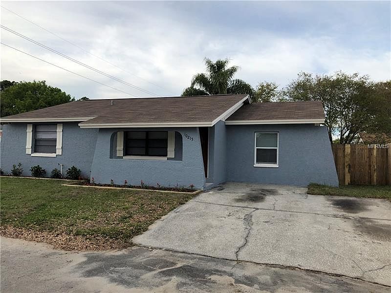 1st image of 10215 Bonnie Bay Ct