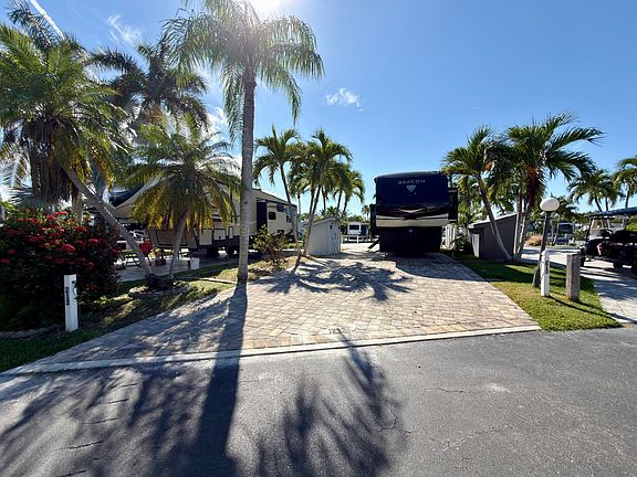 2nd image of 150 Smallwood Dr #213