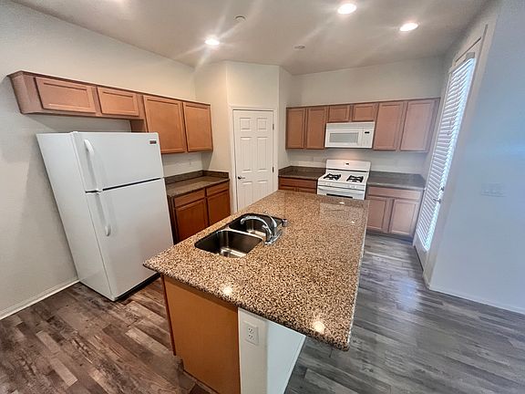 5th image of 7510 Salem Cross Ct