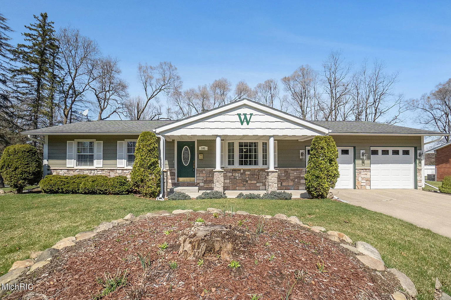 101 Wagon Wheel Ln photo 1