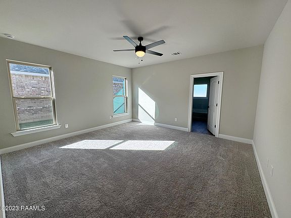 5th image of 117 Aubergine Ln