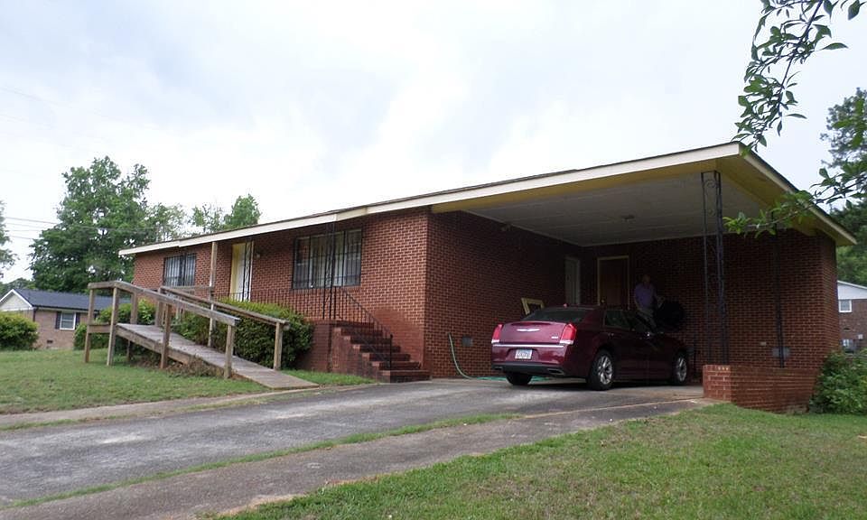 2nd image of 100 Randall Dr SE #1