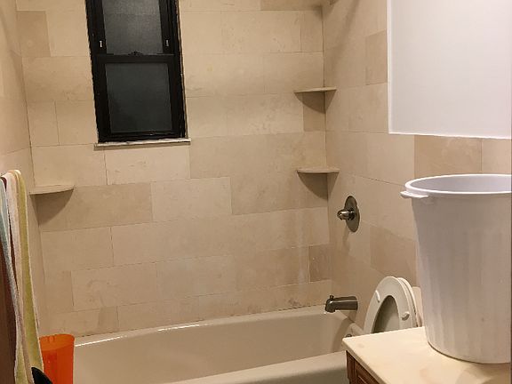 4th image of 2816 44th St #2