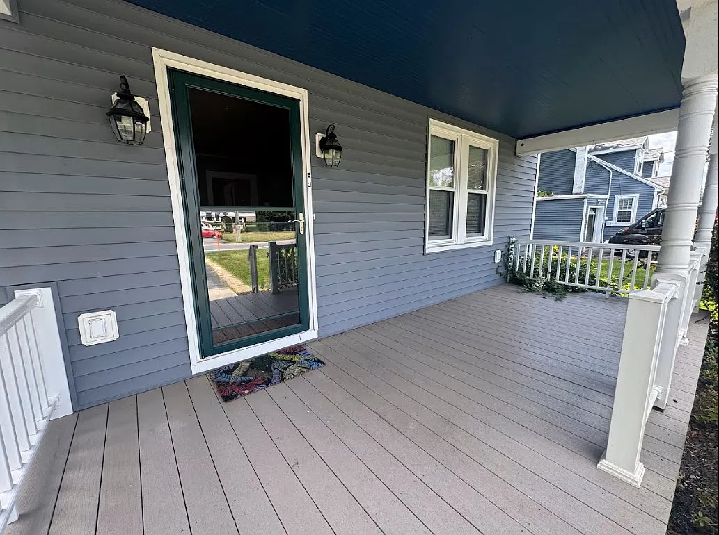 3 bed, 2.5 bath, 1584 sqft, $2,000 — Photo 2