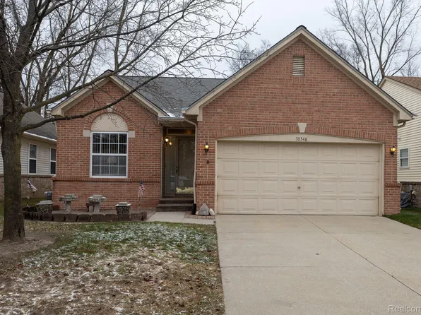 30348 Vassar St, Livonia, MI 48152
