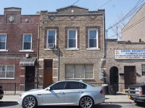 16 Bay 50 St, Brooklyn, NY 11214