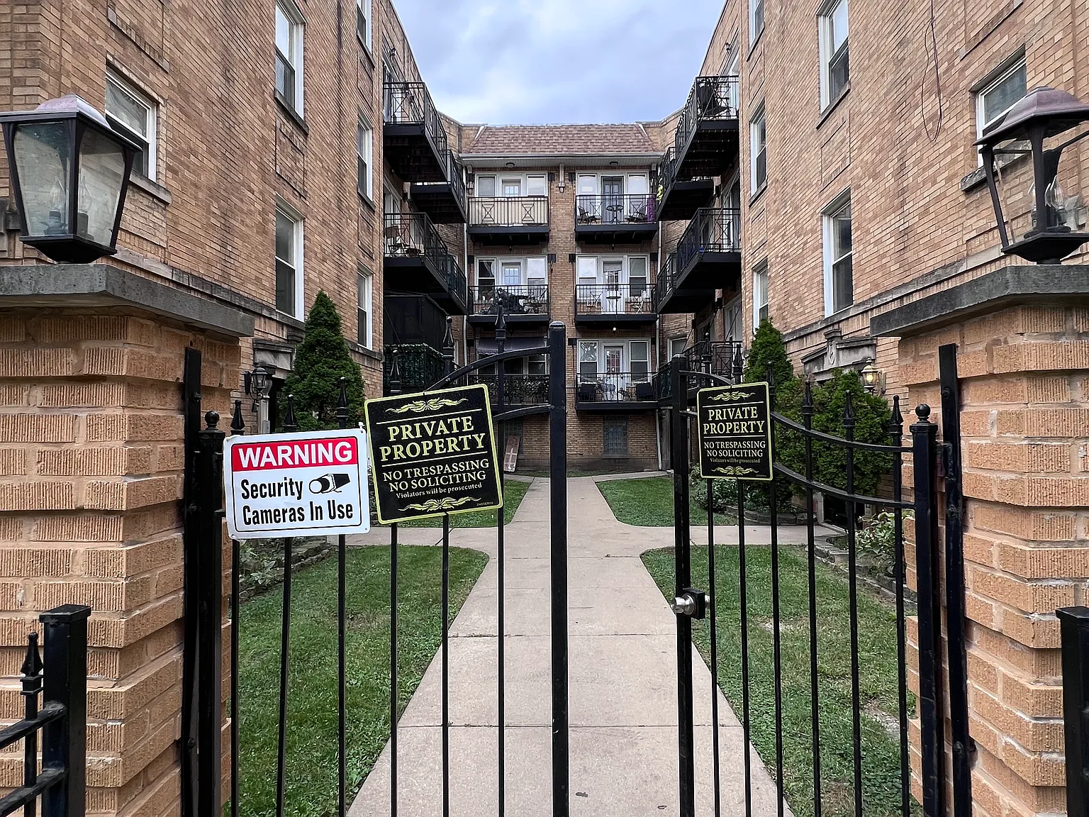 1 bed, 800 sqft, $1,400 — Photo 1
