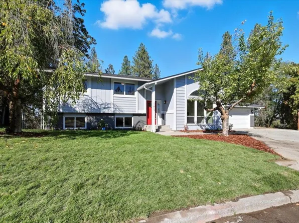 11815 N King Arthur Ct, Spokane, WA 99218
