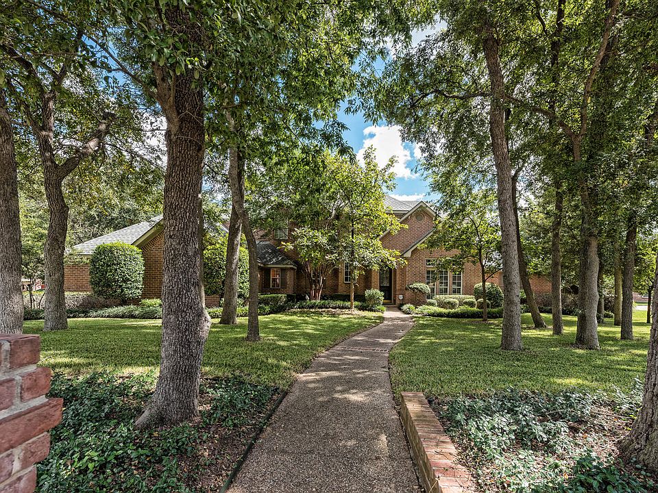 1st image of 343 Stone Creek Cir