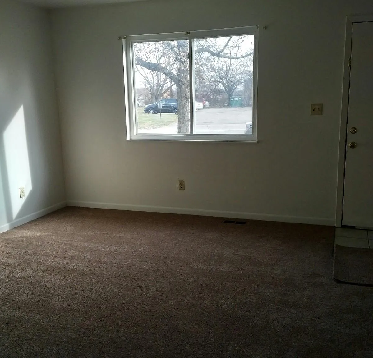 2159 Lake Glen Ct — Photo 3