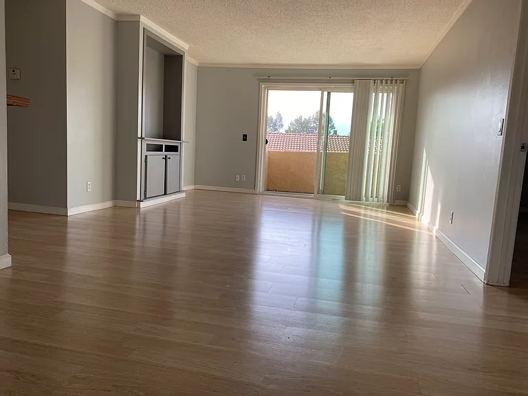 15425 Sherman Way #355 — Photo 9