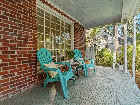 2nd image of 3947 Live Oak St