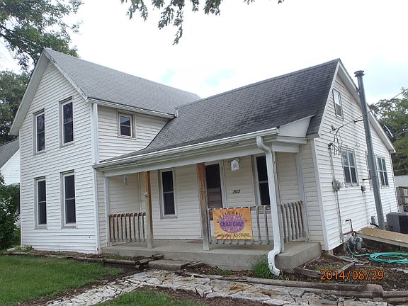 3rd image of 303 S East St