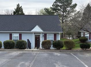 25 Treeble Ct, Greensboro, NC 27406