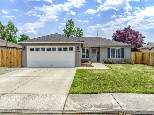 8094 Penny Ln, White City, OR 97503
