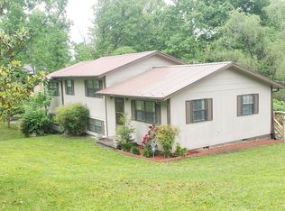 395 Carson Rd, Helenwood, TN 37755