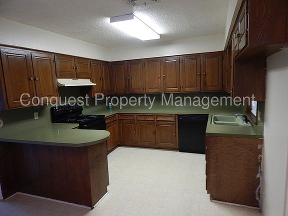 4th image of 5015 Vicksburg St
