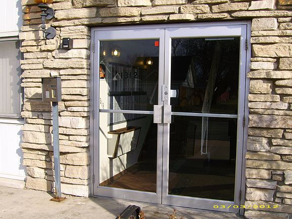 2nd image of 1312 Melrose Ave APT 110