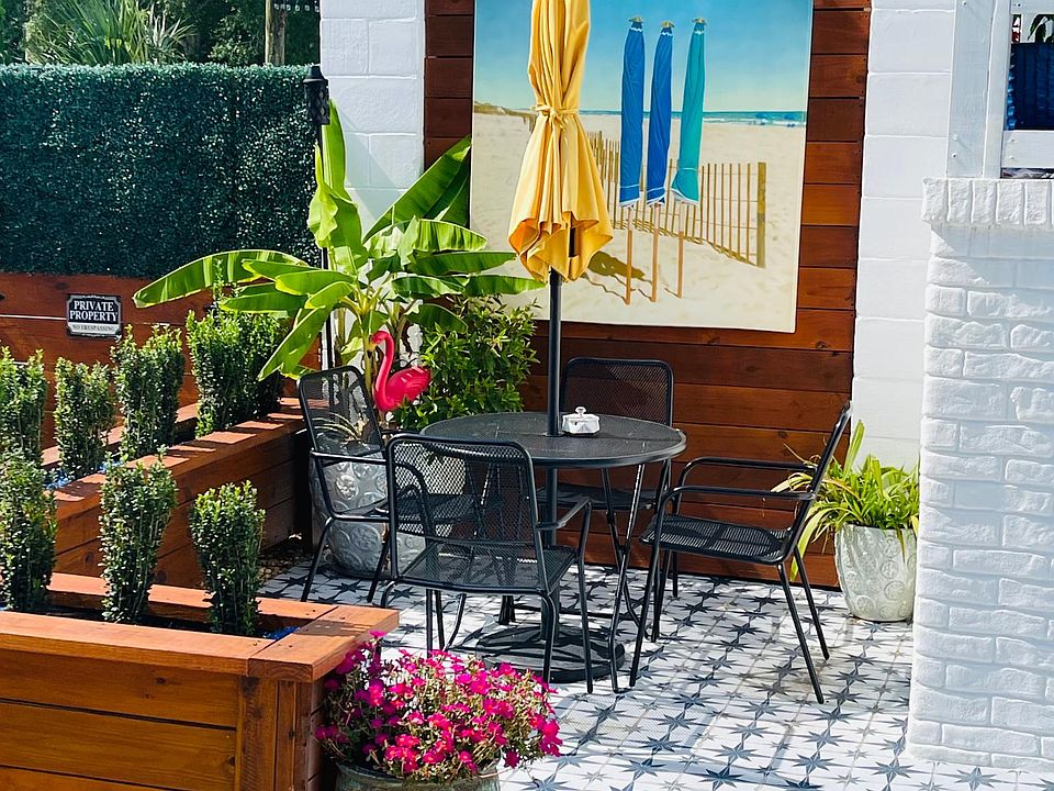private outdoor patio space