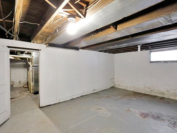 4th image of 810 W Genesee St #1