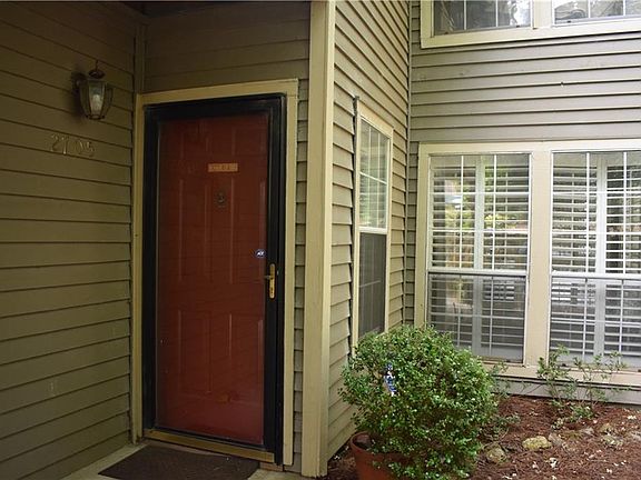 2nd image of 2705 Country Park Dr SE #2705