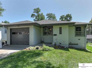 6115 Seward St, Omaha, NE 68104