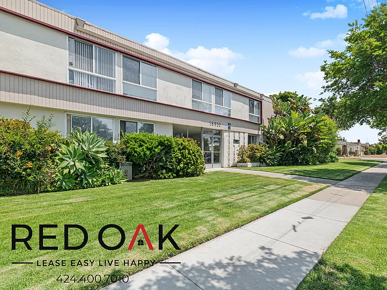 16910 Crenshaw Blvd #20 — Photo 16