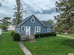 570 Lawrence Ave, Galesburg, IL 61401