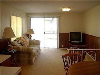 3rd image of 2821 Wilcox Dr