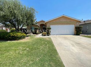 2265 Golden Ave, Clovis, CA 93611