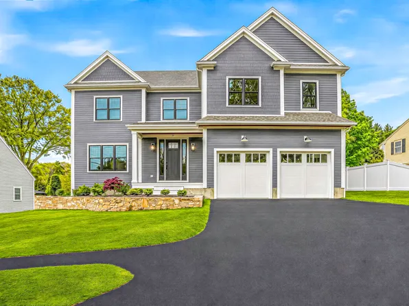 18 Avon Cir, Needham, MA 02494
