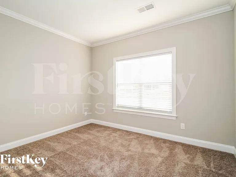 196 Sand Hill Dr — Photo 12