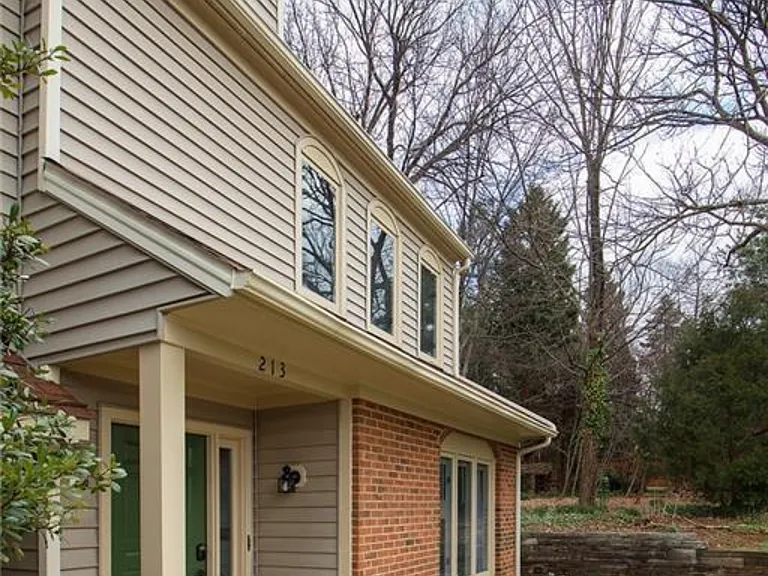 213 Tanners Mill Ct — Photo 12