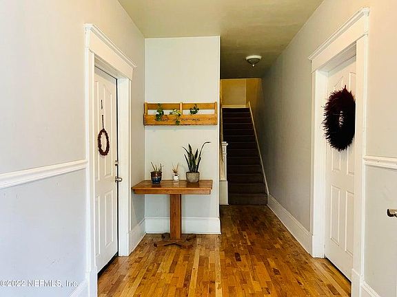 3rd image of 2322 Herschel St APT 5