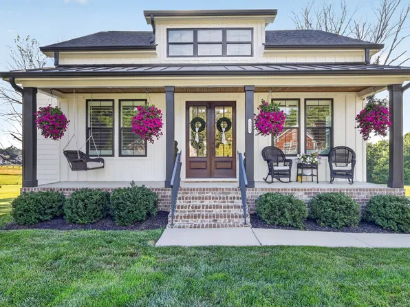 3323 Dobbins Pike, Portland, TN 37148